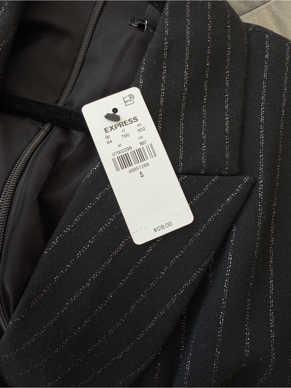 NWT Express Black Pinstripe blazer Wrap-Style romper Mini Dress with shorts - Picture 7 of 7